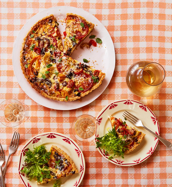 Roast tomato and red onion quiche with black olives