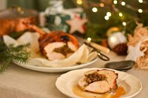 Roast turkey breast with herb & spiced pear paste stuffing 