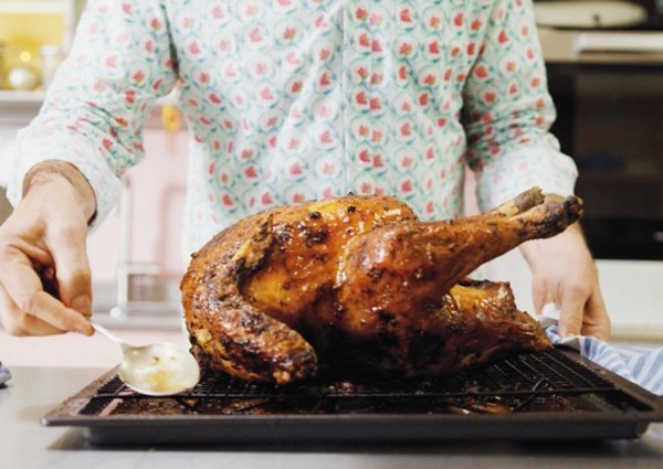 Roast turkey with ancho chilli gravy