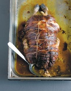 Roast turkey with rich forcemeat (Dinde rôtie en farce fine)