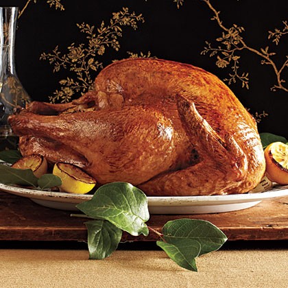 Roast turkey with sage and pan gravy