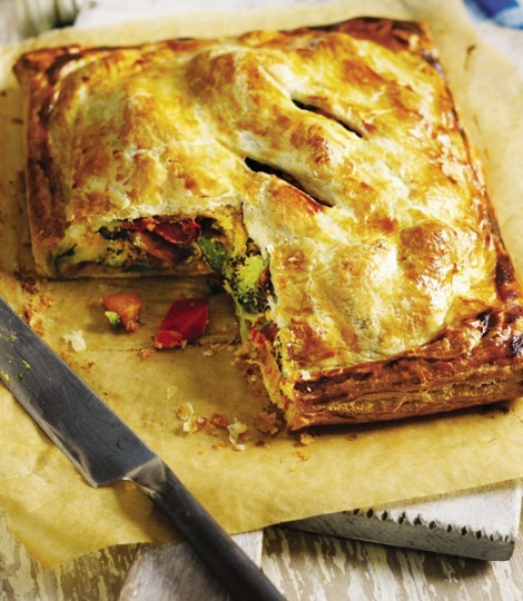 Roast vegetable and houmous pie