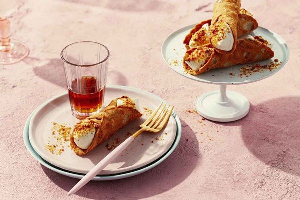 Roasted almond & espresso cannoli