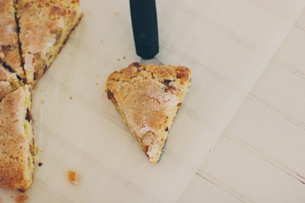 Roasted apple scones with ginger