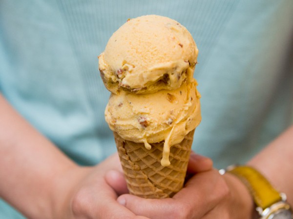 Roasted apricot and almond ice cream