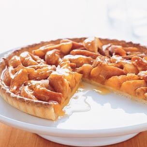 Roasted apricot and vanilla tart