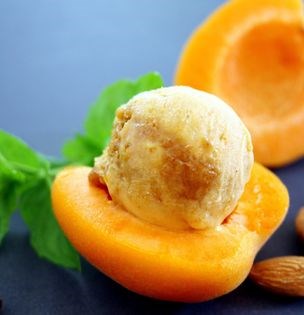 Roasted apricot ice cream with almond praline ripple