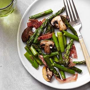 Roasted asparagus, mushrooms & prosciutto