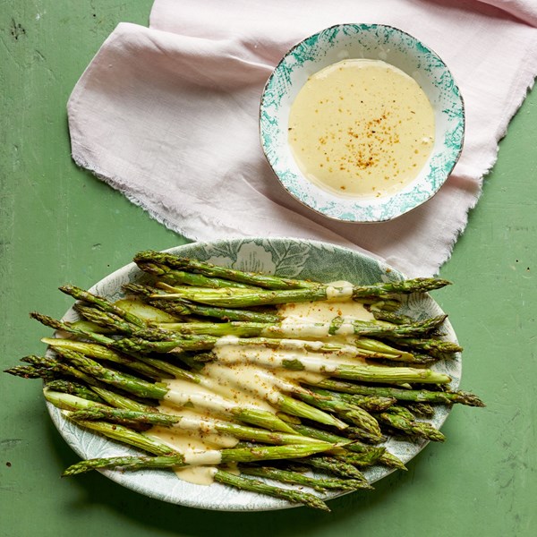 Roasted asparagus with Cajun Hollandaise