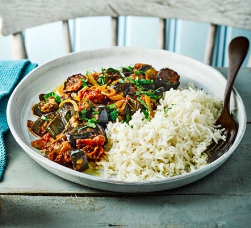 Roasted aubergine & tomato curry
