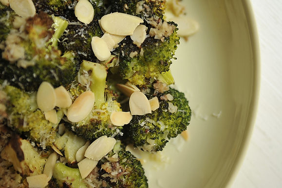 Roasted bagna cauda broccoli