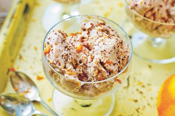 Roasted banana & cinnamon ice cream