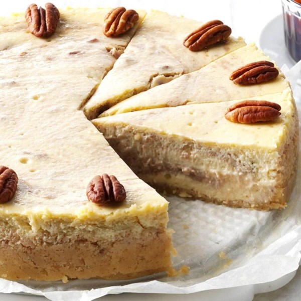 Roasted banana & pecan cheesecake