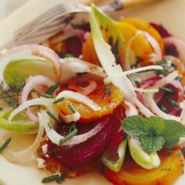 Roasted beet salad with oranges, fennel, and mint