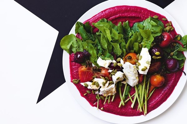 Roasted beetroot & goat's cheese salad