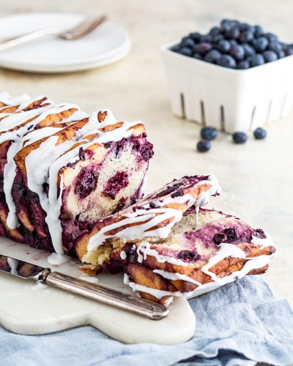 Roasted blueberry pull-apart loaf [roasted blueberries; lemon sugar glaze]