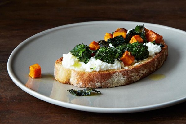 Roasted broccoli rabe, sweet potato & ricotta crostini