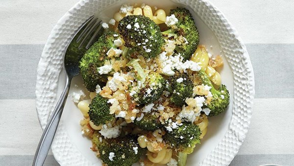 Roasted broccoli with garlic breadcrumbs