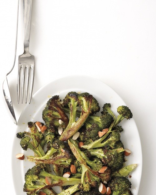 Roasted broccoli with lemon and almonds