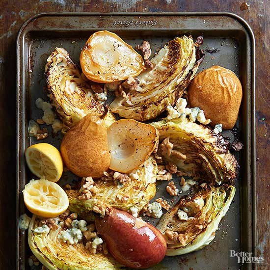 Roasted cabbage with pears