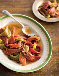 Roasted capsicum and tomato salad (Zarangollo extremeño)