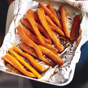 Roasted carrots with brown sugar and apple balsamic vinegar