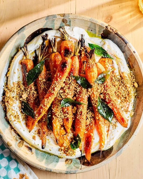 Roasted carrots with curry leaf dukkah