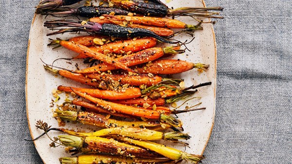 Roasted carrots with oat dukkah