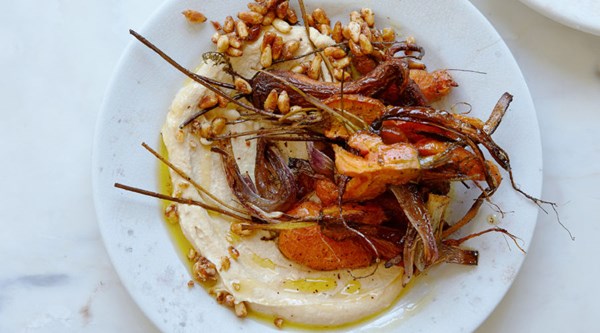 Roasted carrots with red lentil hummus