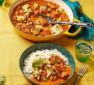 Roasted cauliflower & chicken curry