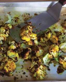 Roasted cauliflower + cumin (Gol-e kalam-e tanuri)