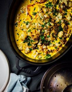 Roasted cauliflower in turmeric kefir