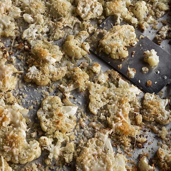 Roasted cauliflower snowflakes