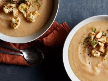 Roasted cauliflower soup