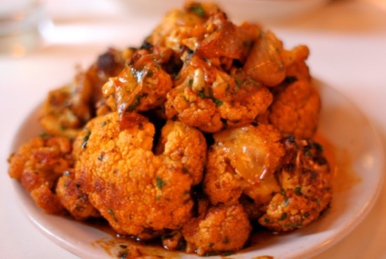 Roasted cauliflower with curry and red vinegar