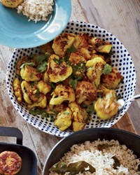Roasted cauliflower with turmeric and cumin