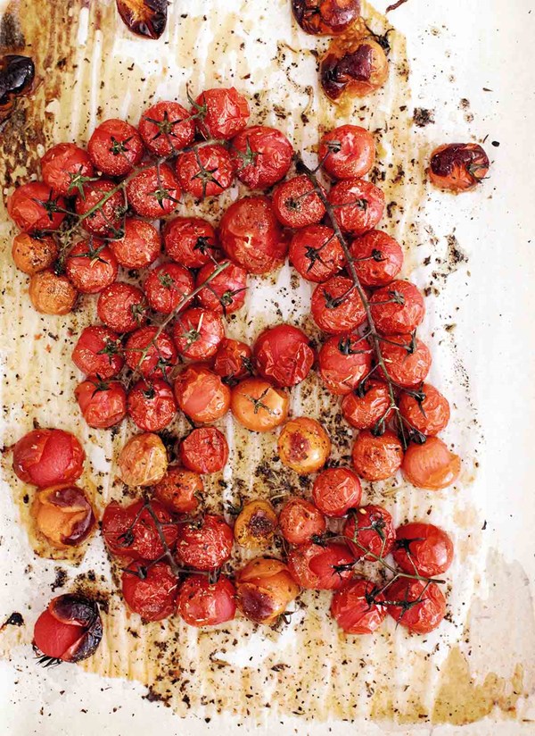 Roasted cherry tomatoes with herbs