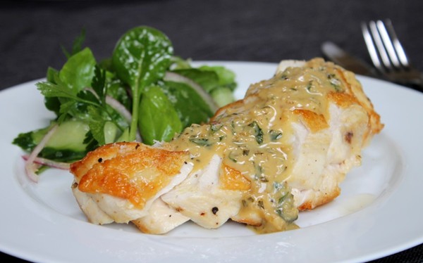 Roasted chicken breast with creamy garlic & herb sauce
