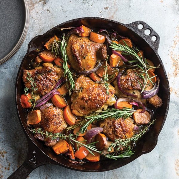 Roasted chicken thighs with persimmons & red onions