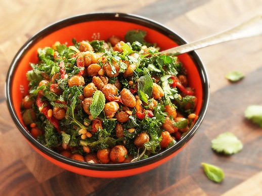 Roasted chickpea and kale salad with sun-dried tomato vinaigrette
