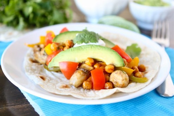 Roasted chickpea fajitas