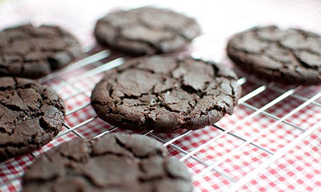 Roasted cocoa cookies