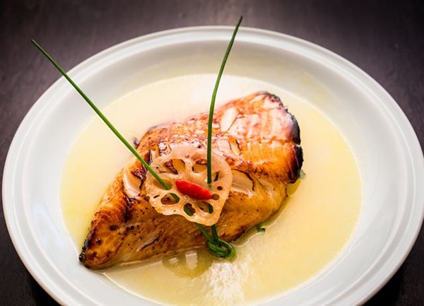 Roasted cod with Champagne and honey