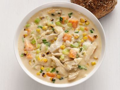 Roasted corn and chicken chowder