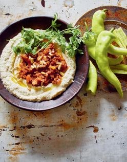 Roasted eggplant dip with tomato-meat sauce (Batersh)