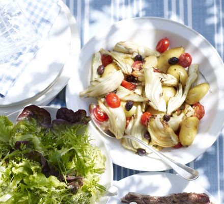 Roasted fennel with tomatoes, olives and potatoes