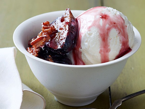 Roasted fig sundaes