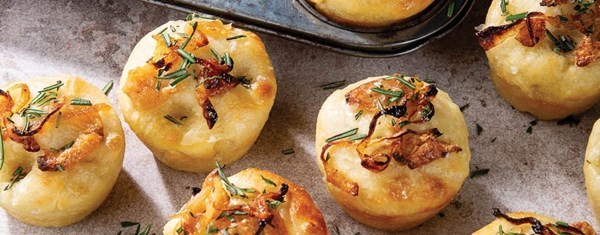 Roasted garlic-and-caramelized onion focaccia rolls