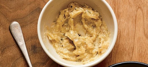 Roasted garlic cream