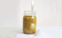 Roasted garlic mojo (Mojo de ajo asado)